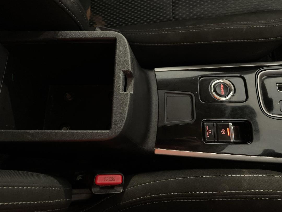 Photo '33' of Mitsubishi Outlander