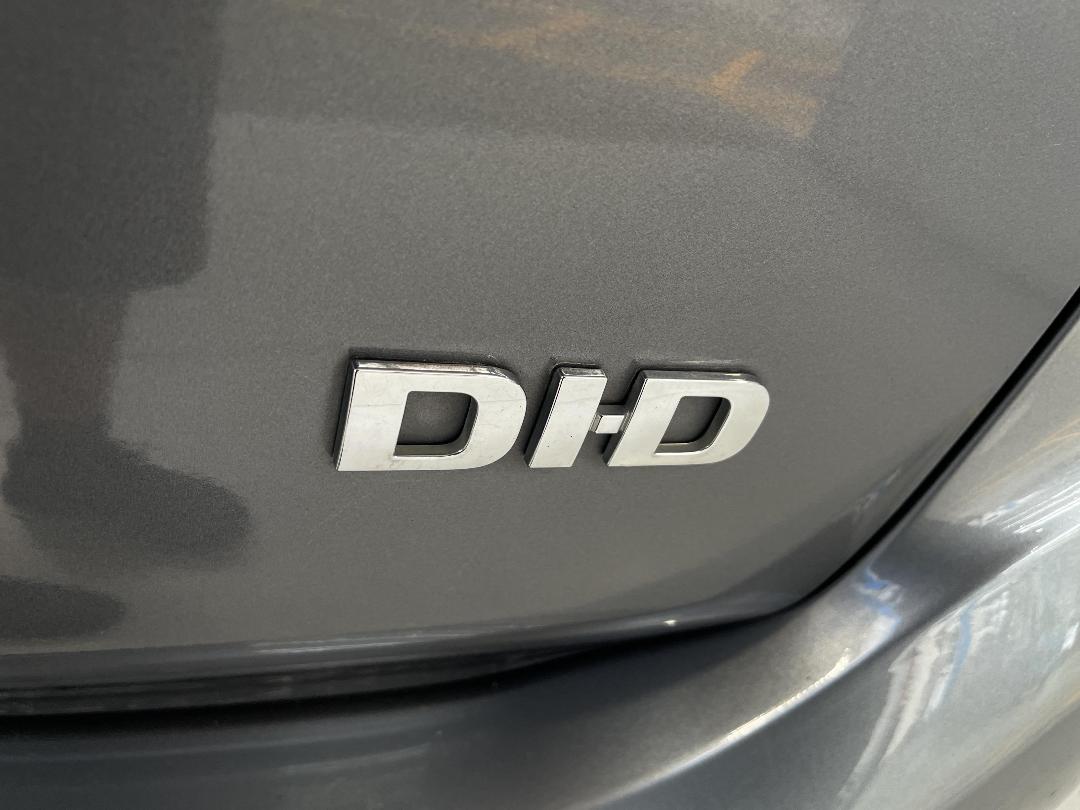 Photo '37' of Mitsubishi Outlander