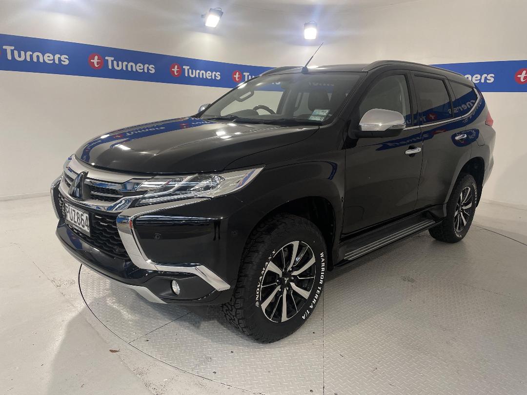 Photo '4' of Mitsubishi Pajero Sport Photo '4' of Mitsubishi Pajero Sport