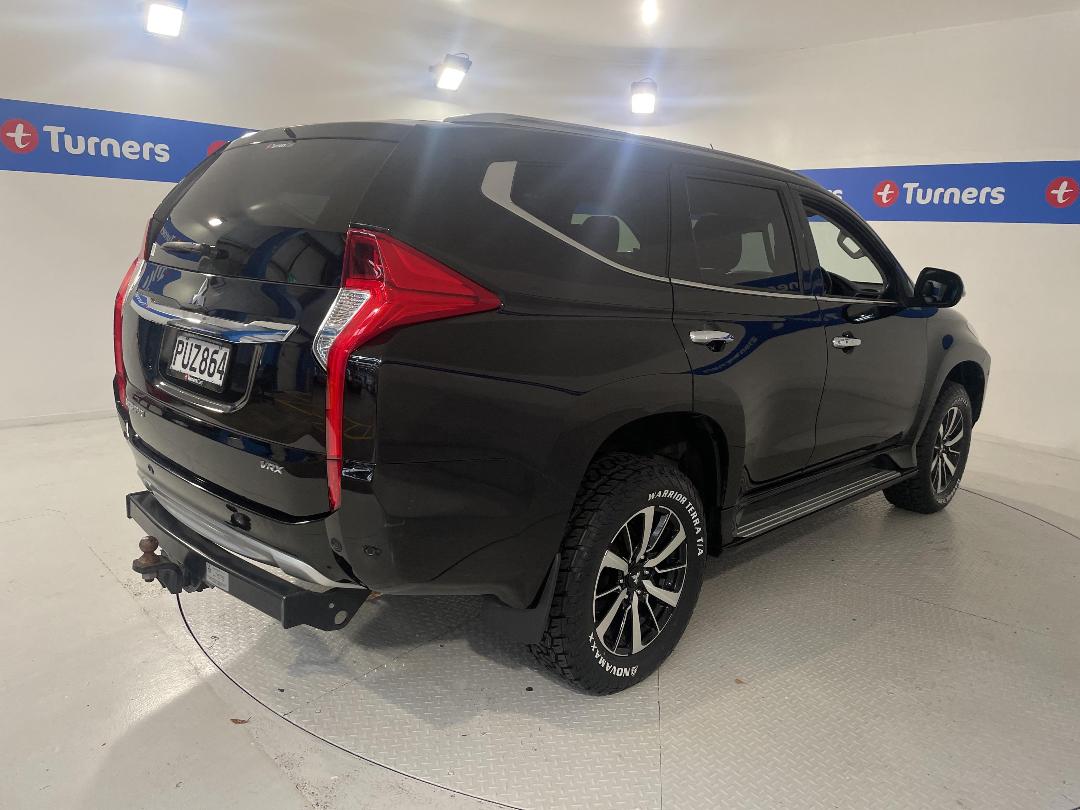 Photo '7' of Mitsubishi Pajero Sport Photo '7' of Mitsubishi Pajero Sport