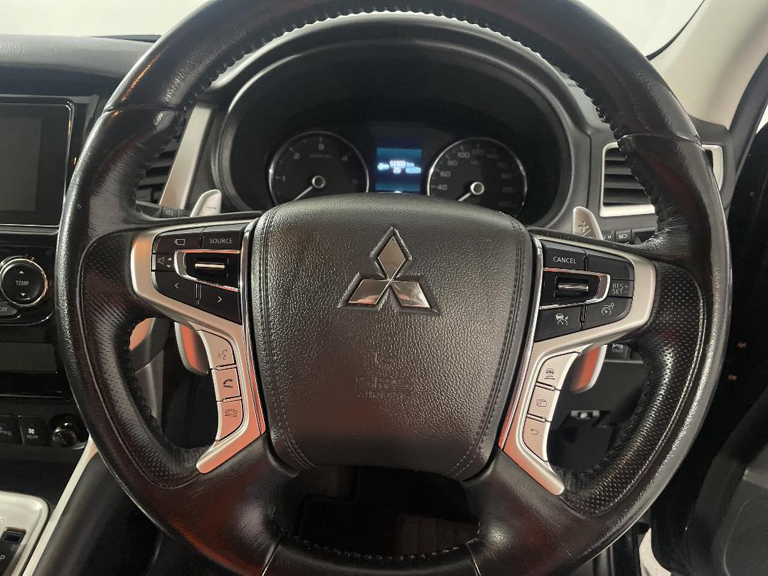 Photo '28' of Mitsubishi Pajero Sport Photo '28' of Mitsubishi Pajero Sport