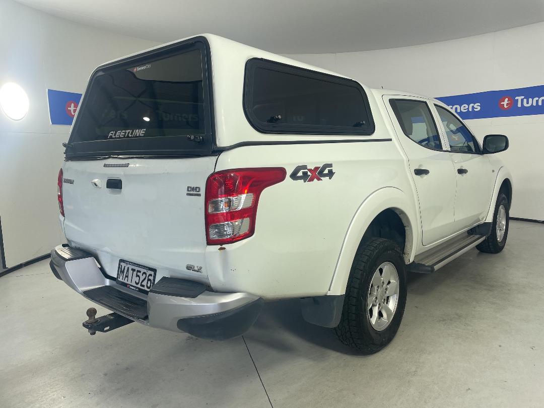 Photo '7' of Mitsubishi Triton