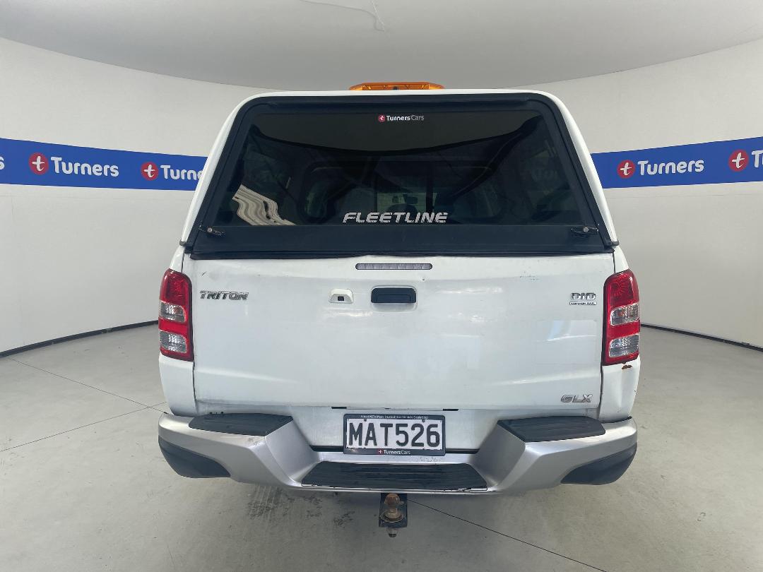 Photo '6' of Mitsubishi Triton