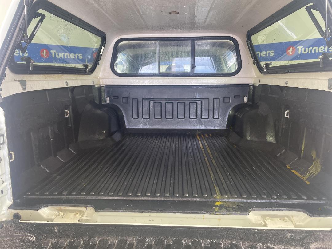 Photo '14' of Mitsubishi Triton