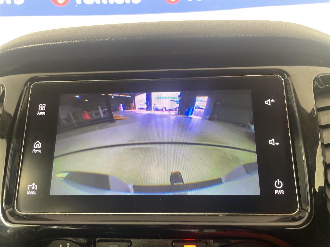 Photo '23' of Mitsubishi Triton