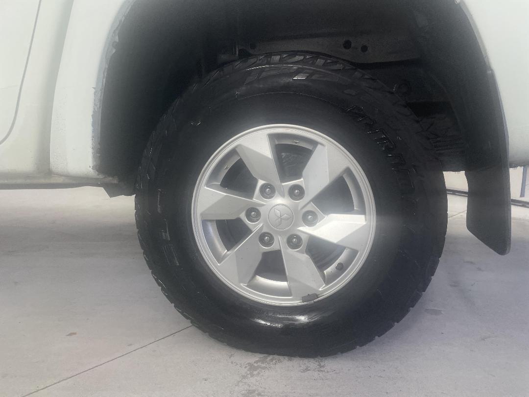 Photo '11' of Mitsubishi Triton Photo '11' of Mitsubishi Triton