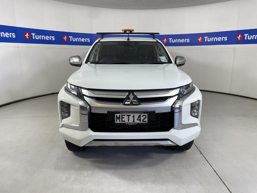 Photo '2' of Mitsubishi Triton