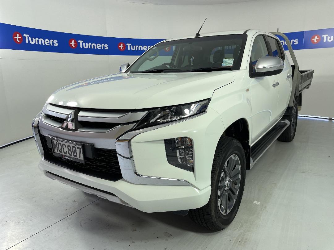 Photo '4' of Mitsubishi Triton