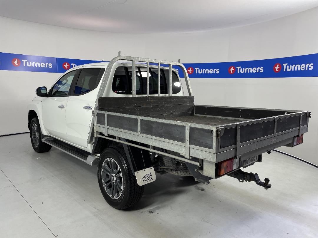 Photo '5' of Mitsubishi Triton