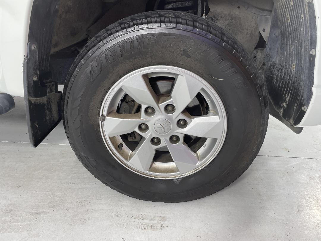 Photo '9' of Mitsubishi Triton