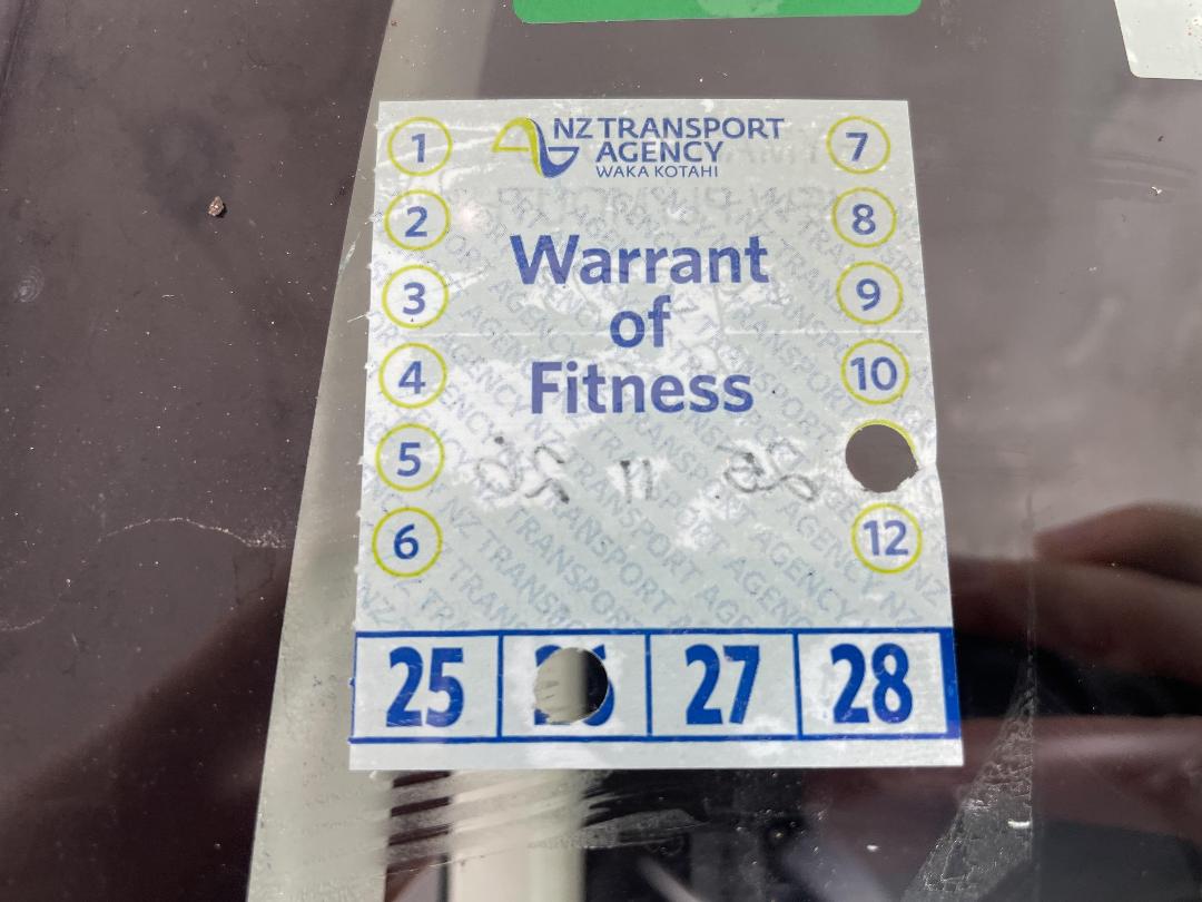 Photo '23' of Mitsubishi Triton