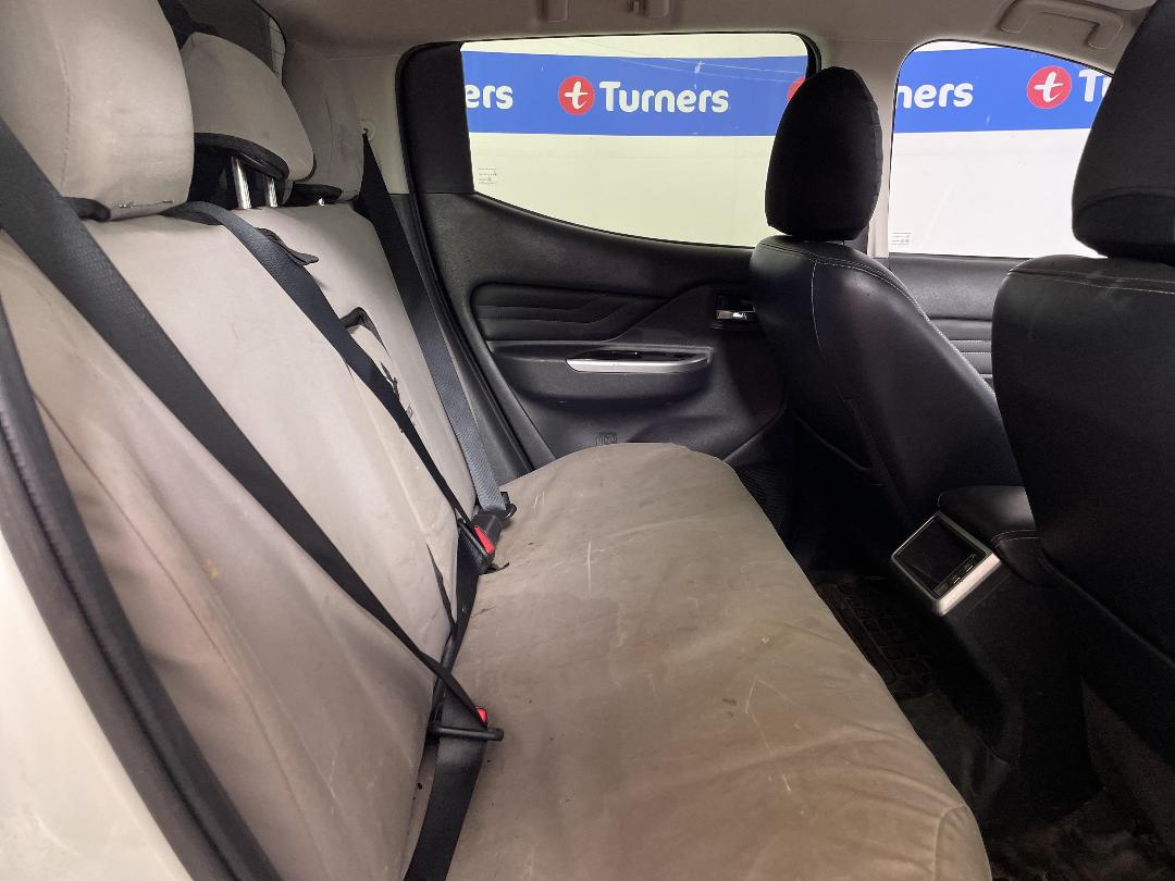 Photo '20' of Mitsubishi Triton