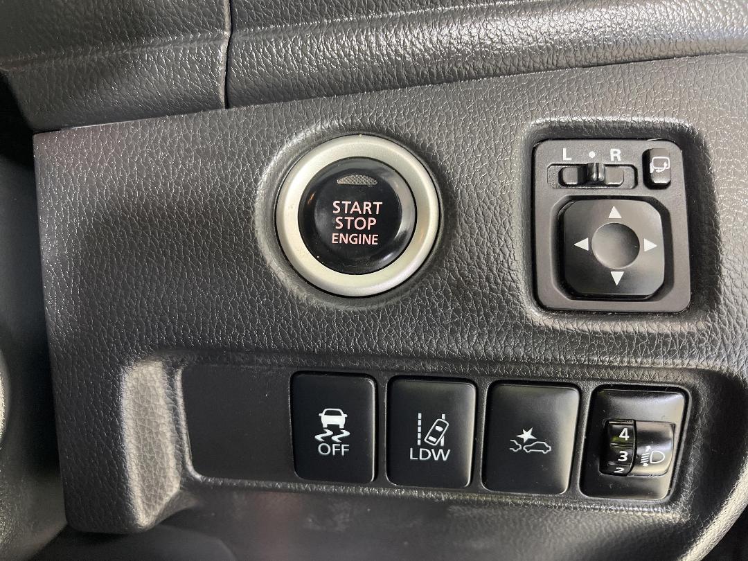 Photo '23' of Mitsubishi Triton