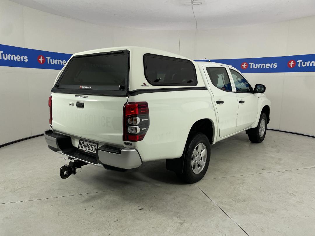 Photo '7' of Mitsubishi Triton