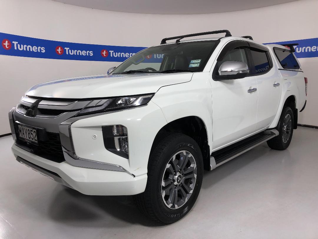 Photo '4' of Mitsubishi Triton