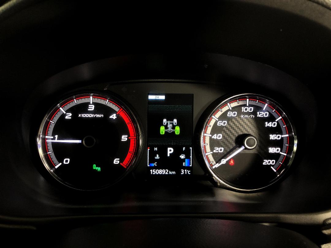 Photo '21' of Mitsubishi Triton