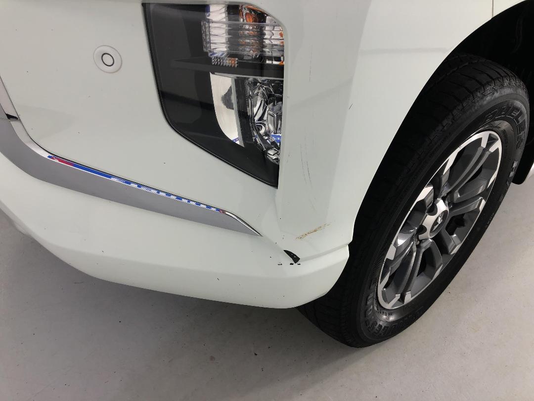 Photo '24' of Mitsubishi Triton