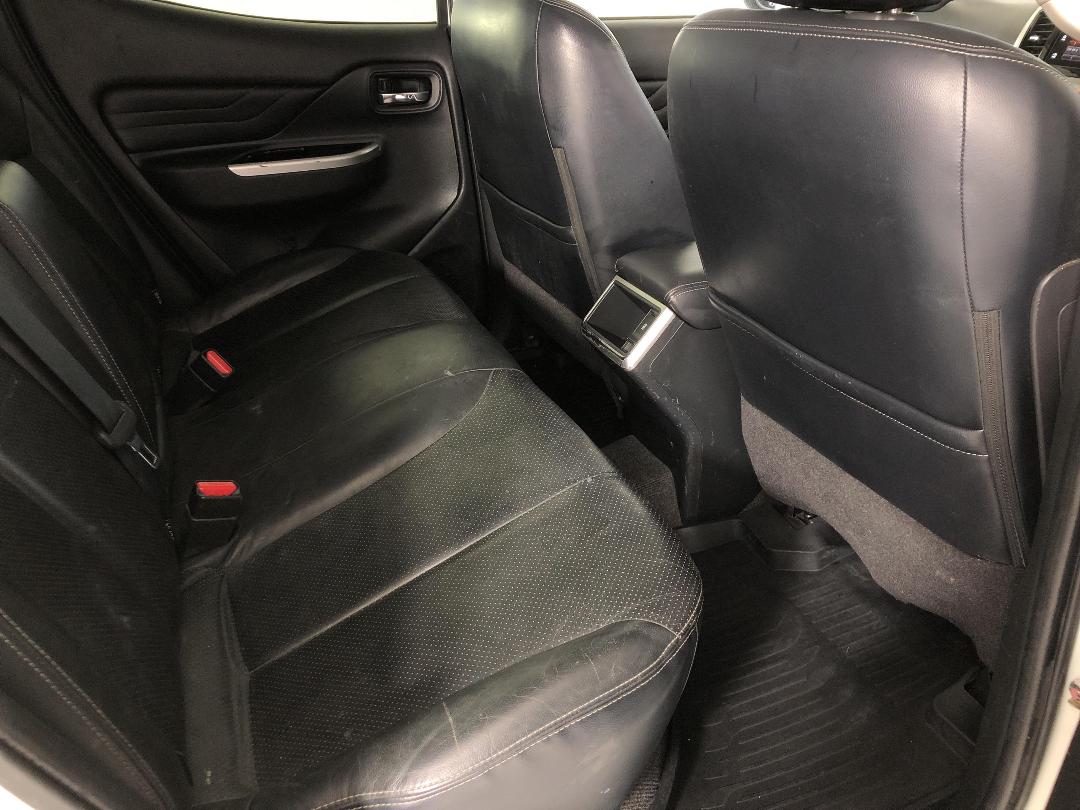 Photo '20' of Mitsubishi Triton