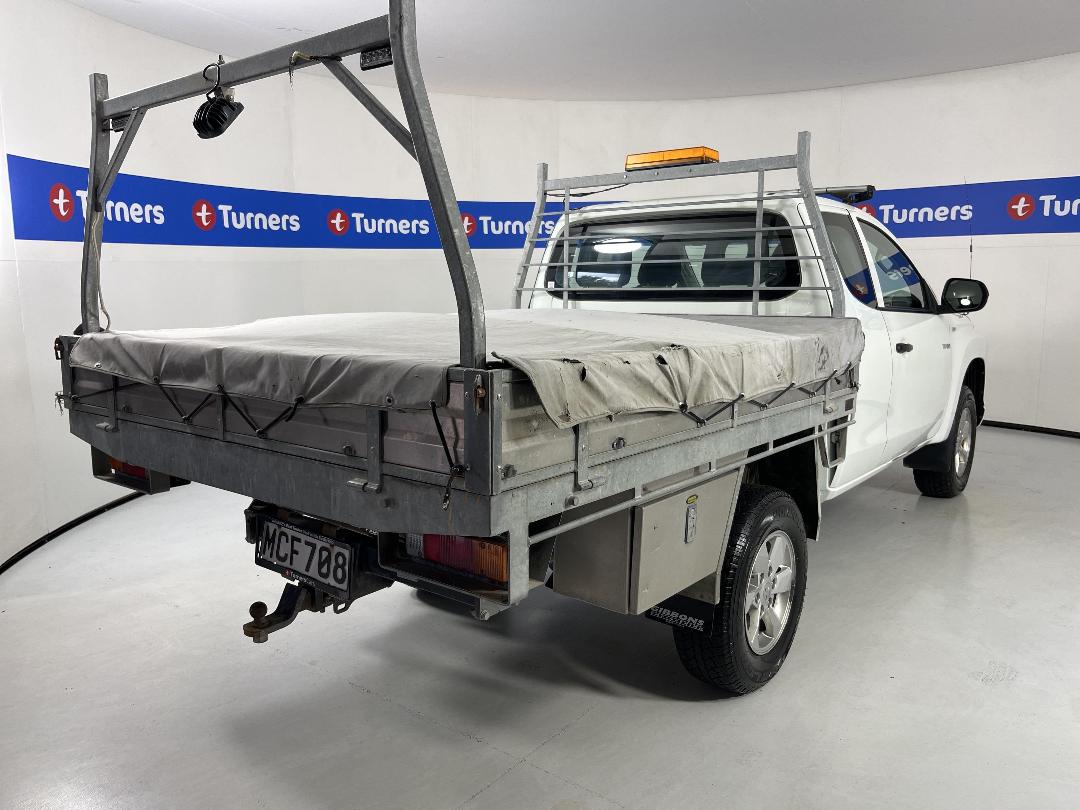 Photo '7' of Mitsubishi Triton