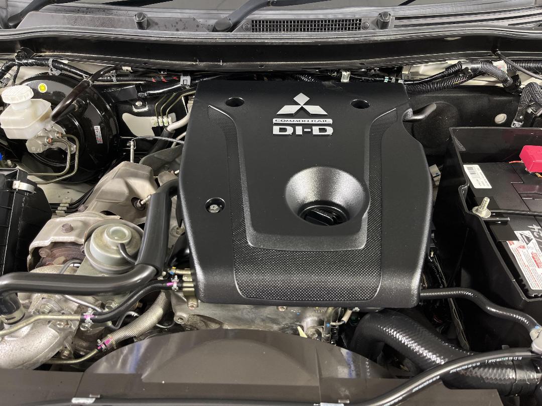 Photo '13' of Mitsubishi Triton Photo '13' of Mitsubishi Triton