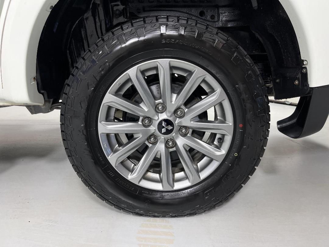 Photo '11' of Mitsubishi Triton Photo '11' of Mitsubishi Triton