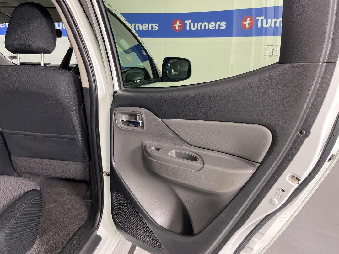 Photo '19' of Mitsubishi Triton Photo '19' of Mitsubishi Triton