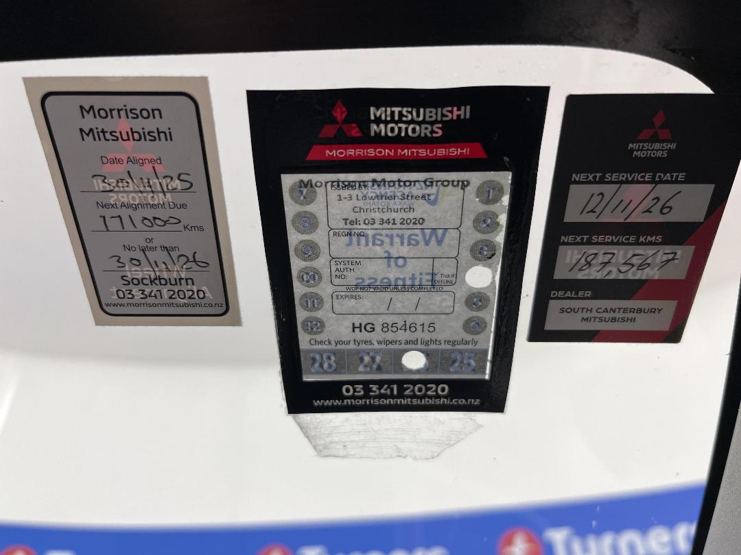 Photo '25' of Mitsubishi Triton Photo '25' of Mitsubishi Triton