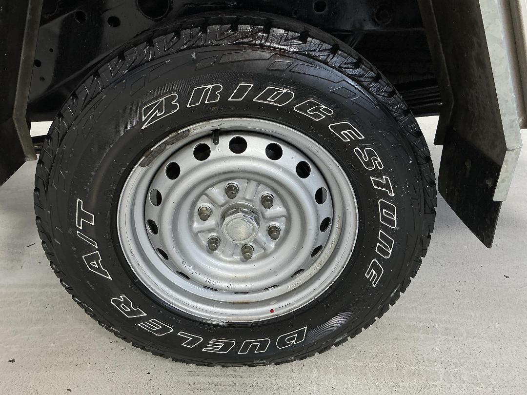 Photo '11' of Mitsubishi Triton