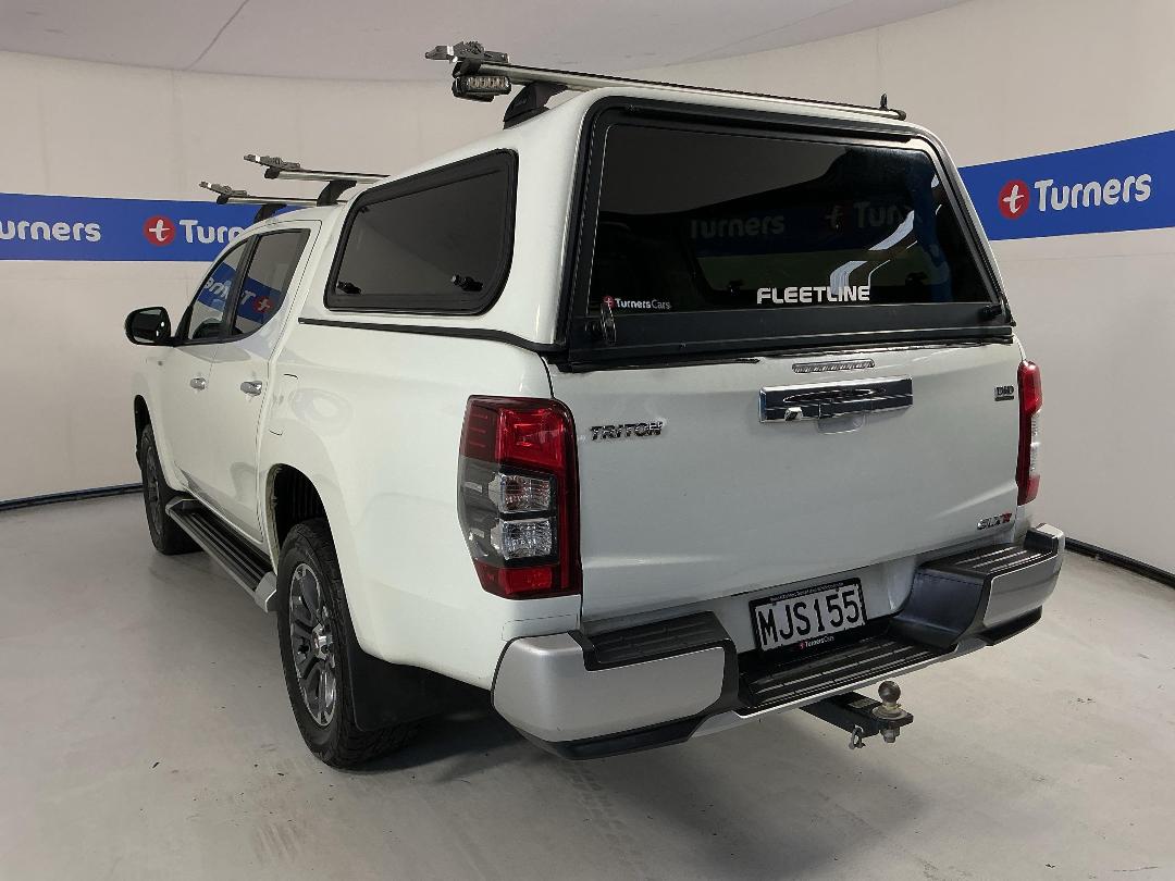 Photo '5' of Mitsubishi Triton