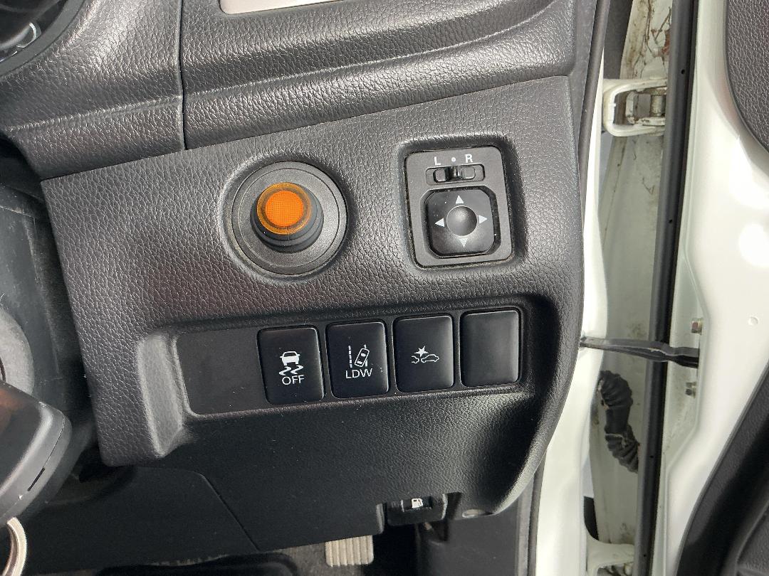 Photo '25' of Mitsubishi Triton