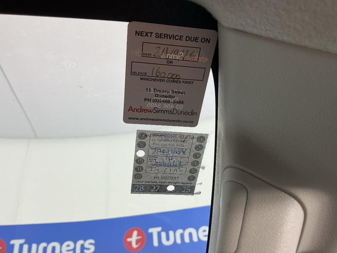 Photo '27' of Mitsubishi Triton