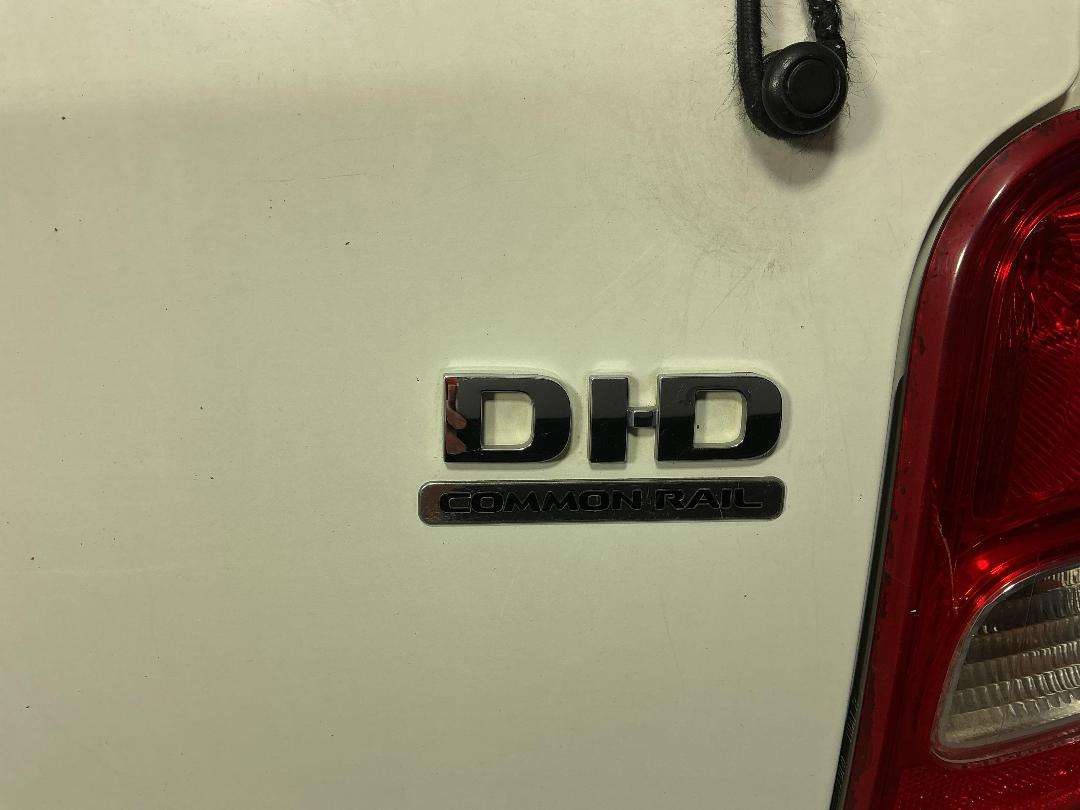 Photo '29' of Mitsubishi Triton