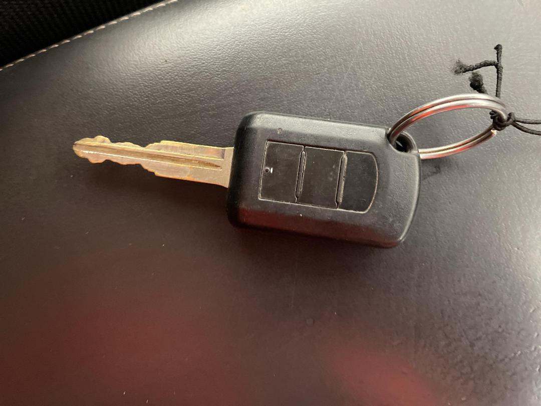 Photo '22' of Mitsubishi Triton