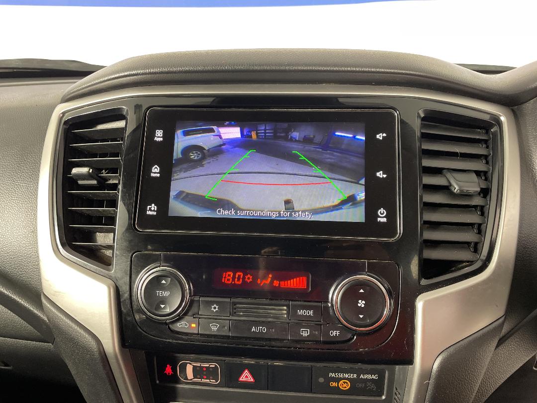 Photo '31' of Mitsubishi Triton