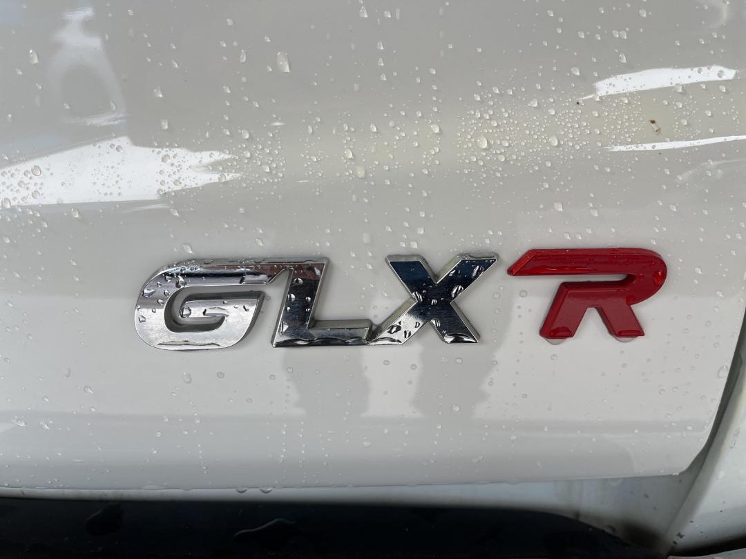 Photo '24' of Mitsubishi Triton