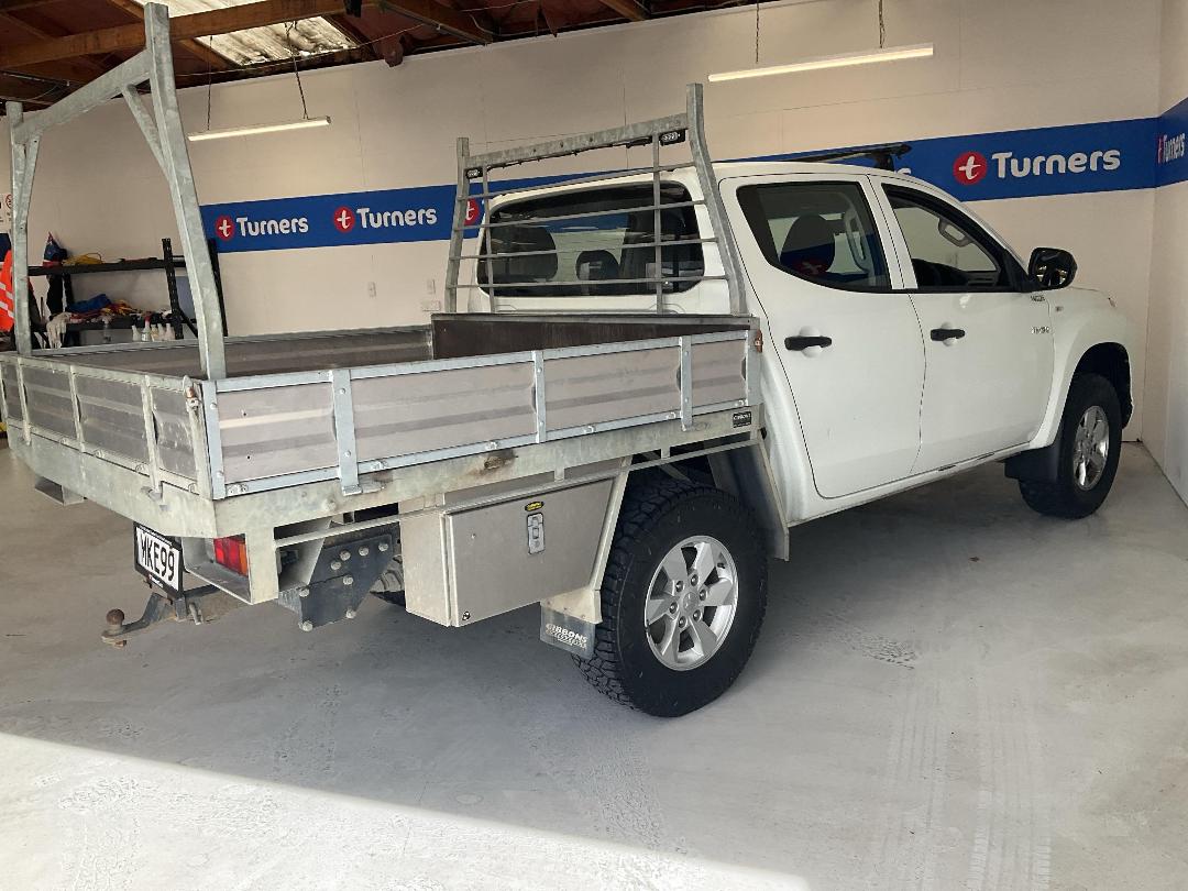 Photo '7' of Mitsubishi Triton