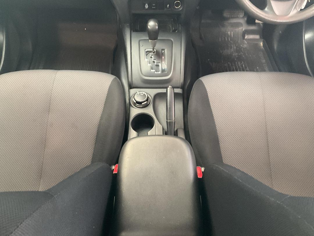 Photo '18' of Mitsubishi Triton