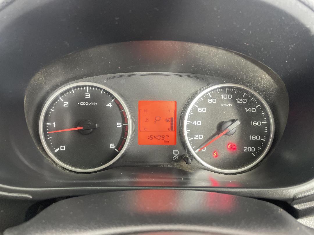 Photo '21' of Mitsubishi Triton