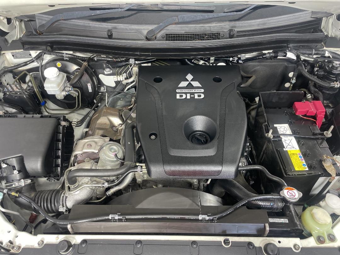 Photo '13' of Mitsubishi Triton Photo '13' of Mitsubishi Triton