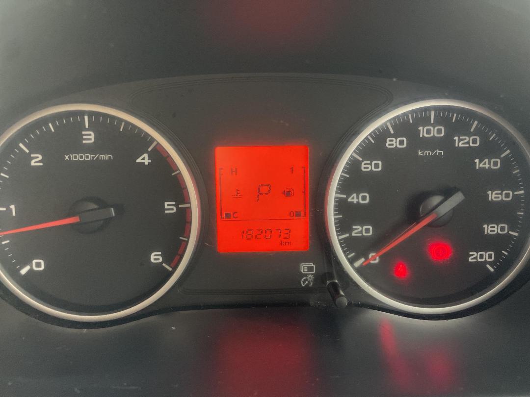 Photo '21' of Mitsubishi Triton Photo '21' of Mitsubishi Triton