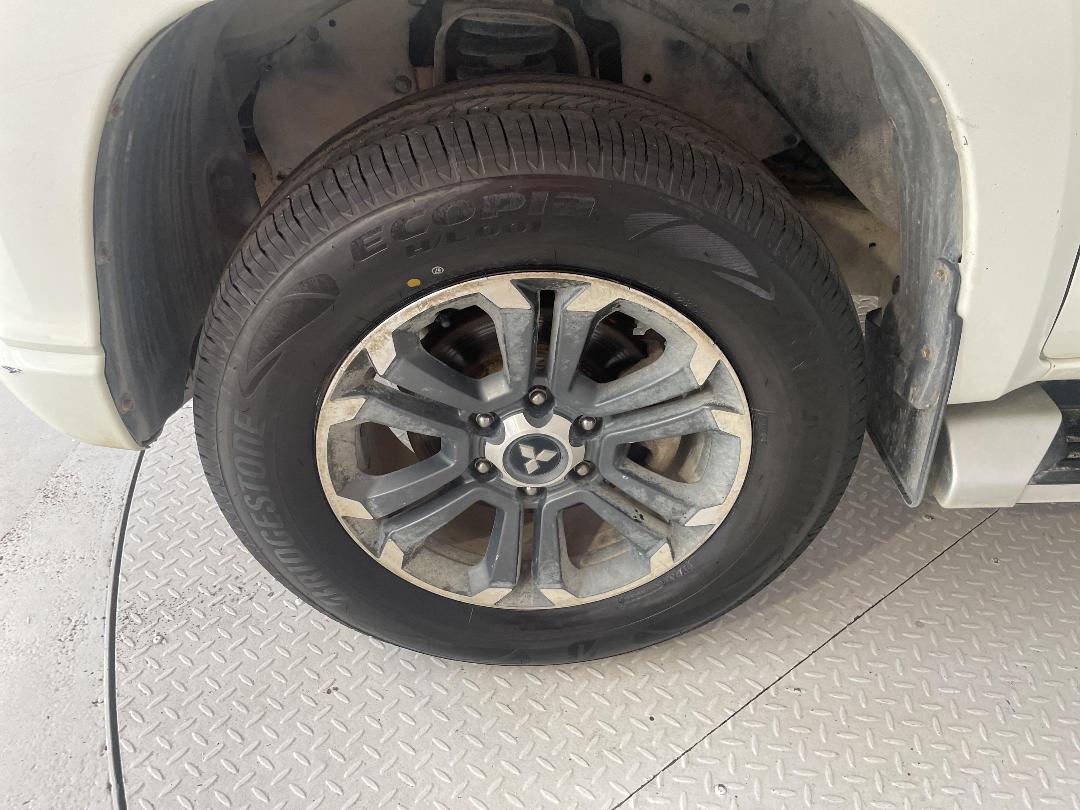 Photo '10' of Mitsubishi Triton Photo '10' of Mitsubishi Triton