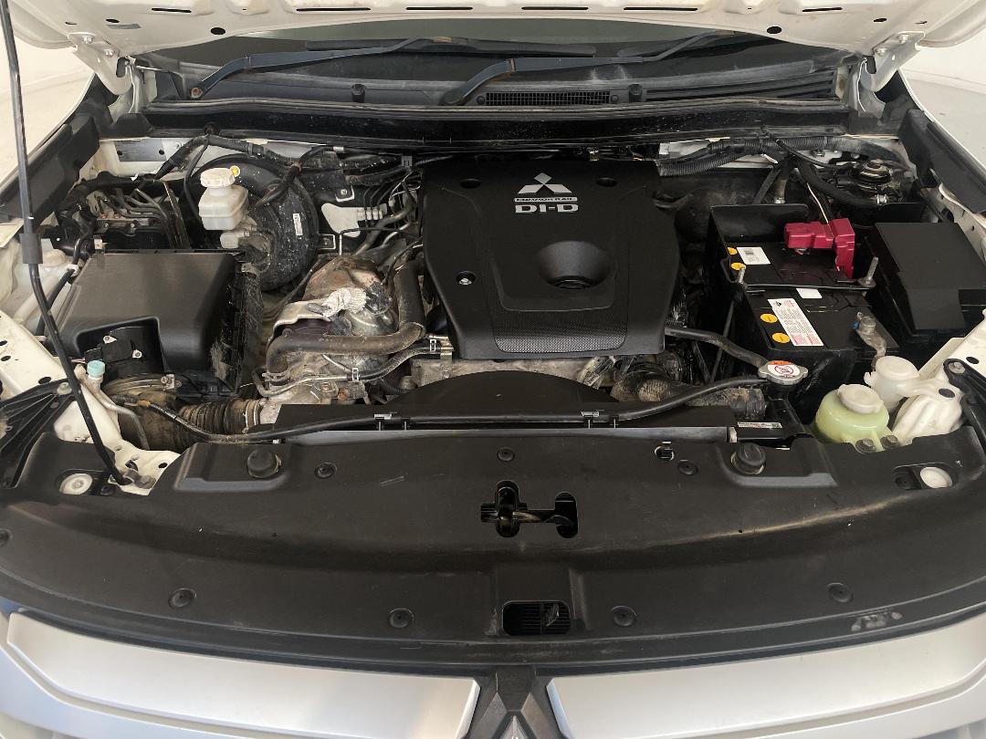 Photo '13' of Mitsubishi Triton Photo '13' of Mitsubishi Triton