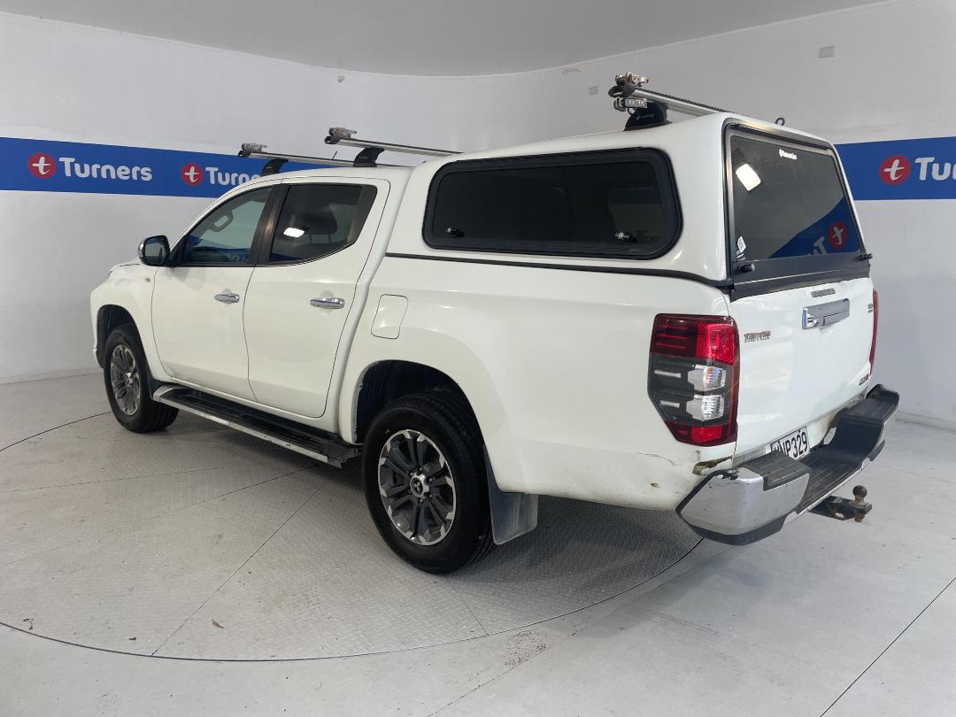 Photo '5' of Mitsubishi Triton Photo '5' of Mitsubishi Triton