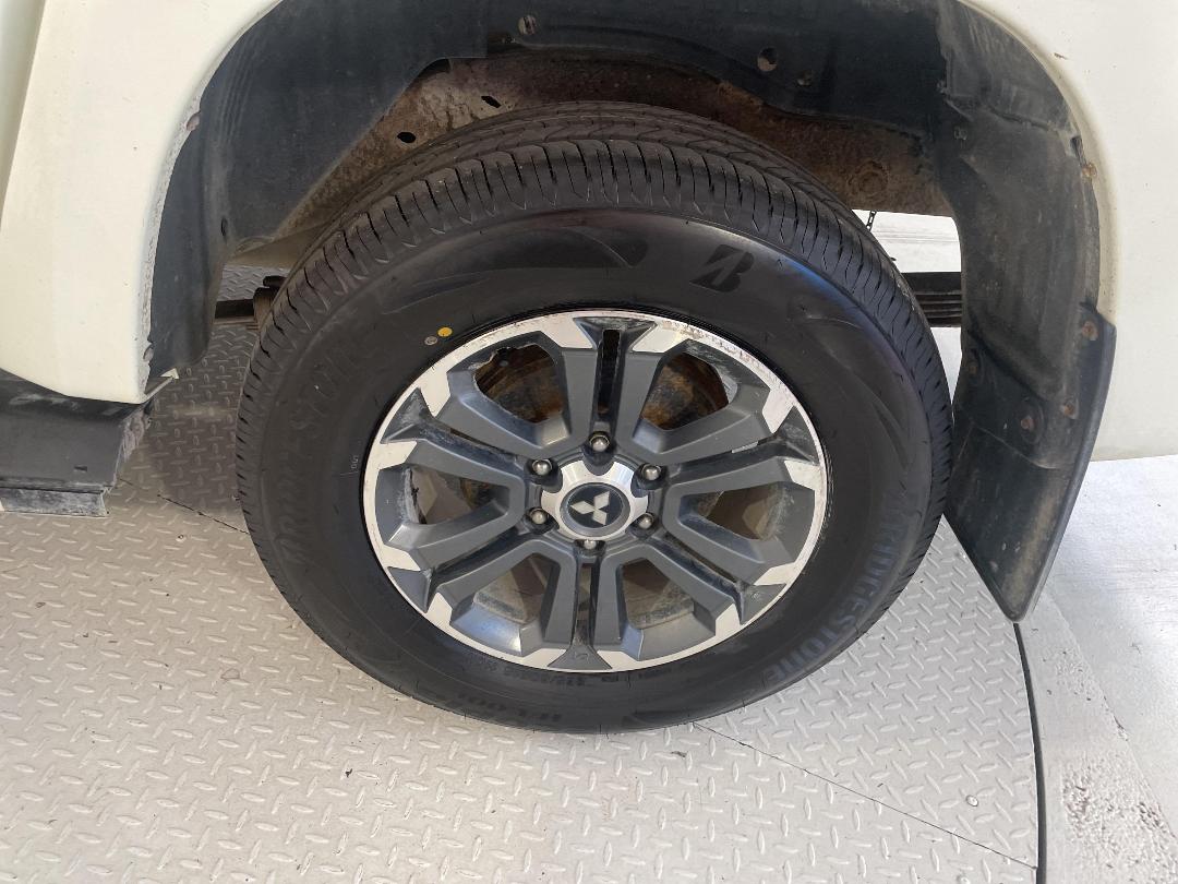 Photo '11' of Mitsubishi Triton Photo '11' of Mitsubishi Triton