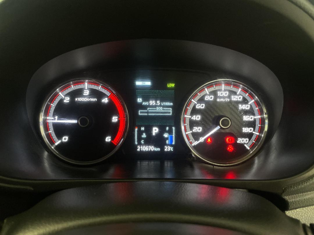 Photo '21' of Mitsubishi Triton Photo '21' of Mitsubishi Triton