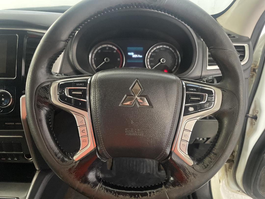 Photo '28' of Mitsubishi Triton Photo '28' of Mitsubishi Triton