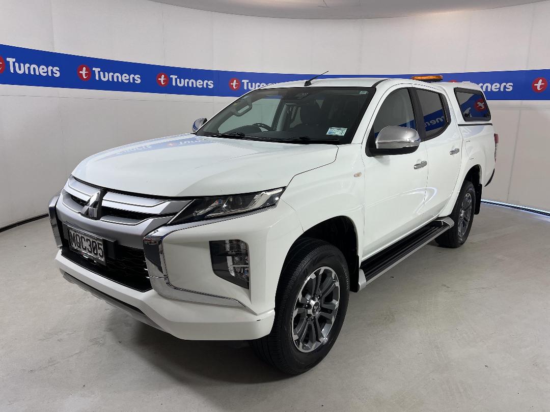 Photo '4' of Mitsubishi Triton