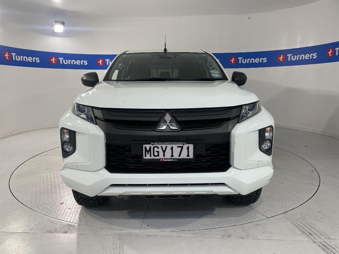 Photo '2' of Mitsubishi Triton Photo '2' of Mitsubishi Triton