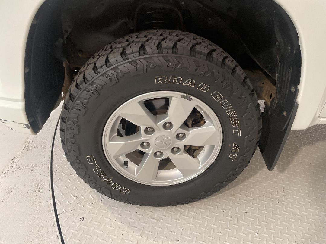 Photo '10' of Mitsubishi Triton Photo '10' of Mitsubishi Triton