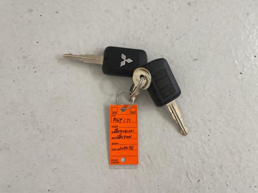 Photo '22' of Mitsubishi Triton Photo '22' of Mitsubishi Triton